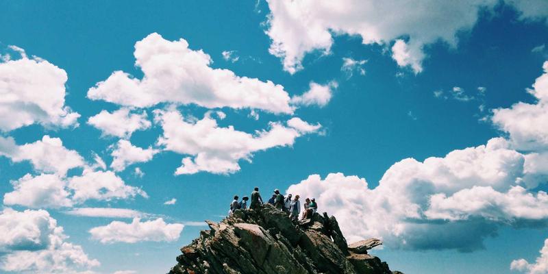 编程开发新范式：揭秘SDN如何重塑数据中心网络架构